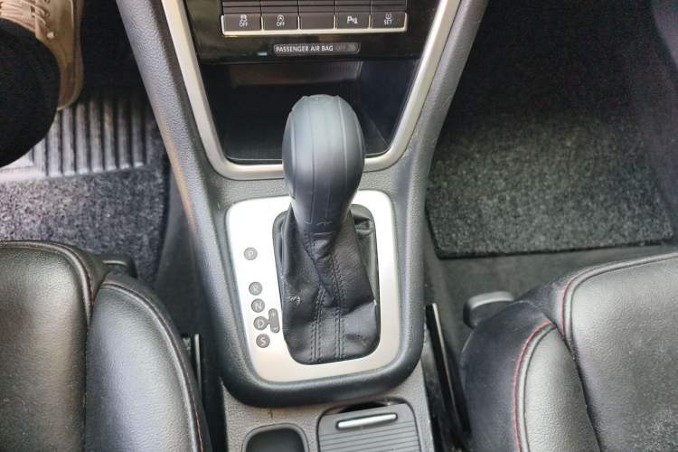 Used Volkswagen Sharan 2016 380TSI Comfort Edition 7-Seater Gear Lever
