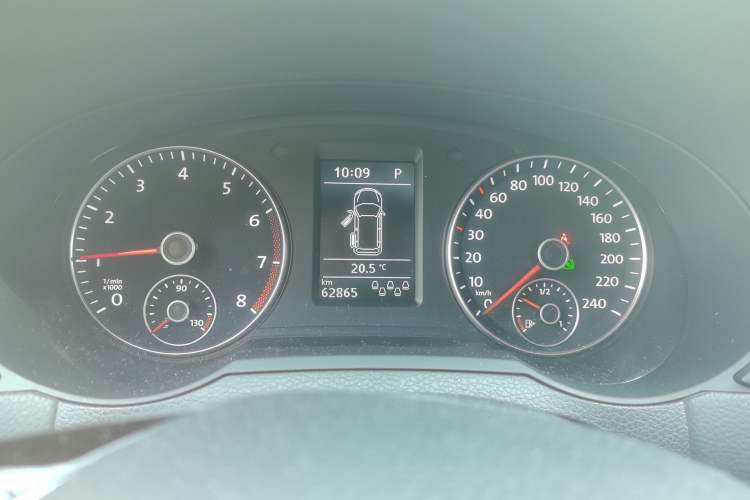 Used Volkswagen Sharan 2016 380TSI Comfort Edition 7-Seater Instrument Cluster