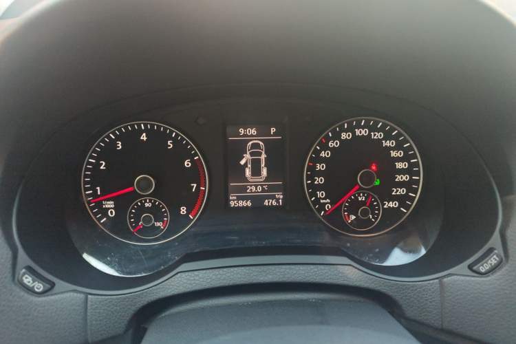 Used Volkswagen Sharan 2016 280TSI Enjoyment Model 7-Seater Instrument Cluster