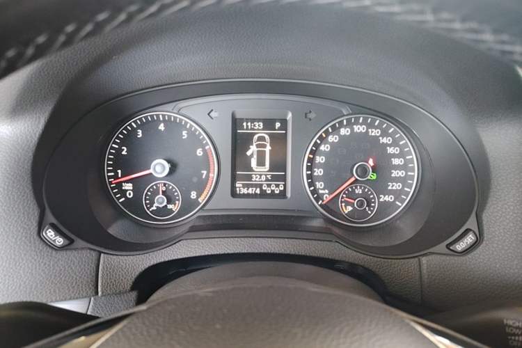 Used Volkswagen Sharan 2016 380TSI Comfort Edition 7-Seater Instrument Cluster