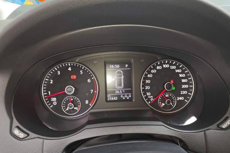 Used Volkswagen Sharan 2016 380TSI Comfort Edition 7-Seater Instrument Cluster