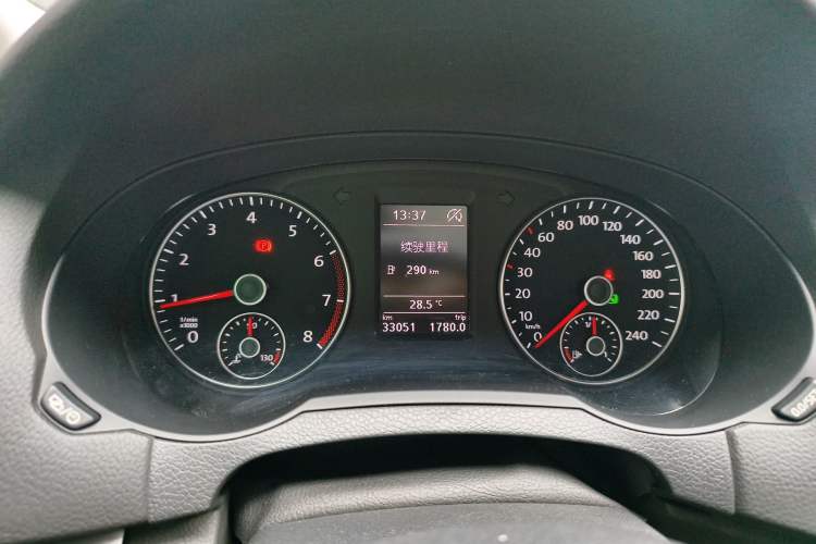 Used Volkswagen Sharan 2016 280TSI Enjoyment Model 7-Seater Instrument Cluster