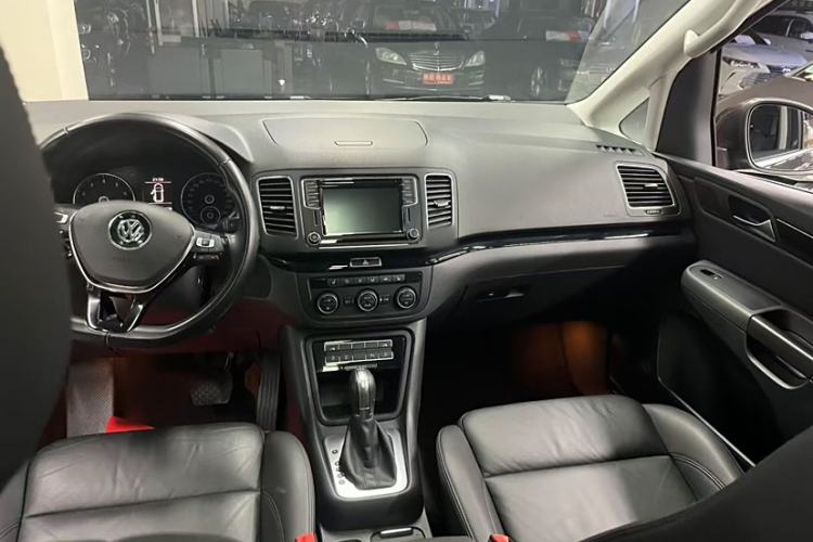Used Volkswagen Sharan 2016 380TSI Luxury 7-Seater Interior 1
