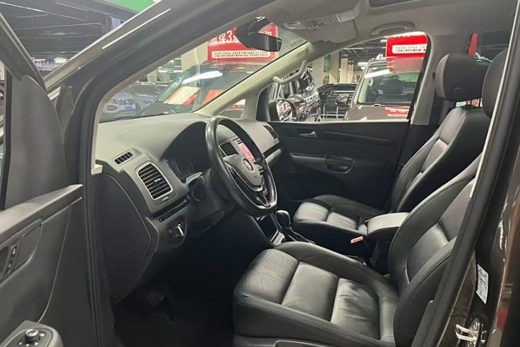 Used Volkswagen Sharan 2016 380TSI Luxury 7-Seater Interior 2