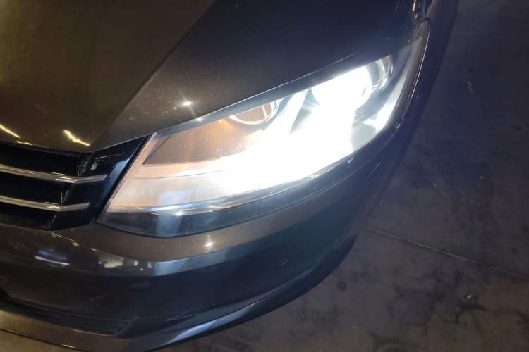 Used Volkswagen Sharan 2016 380TSI Comfort Edition 7-Seater Left Front Headlight