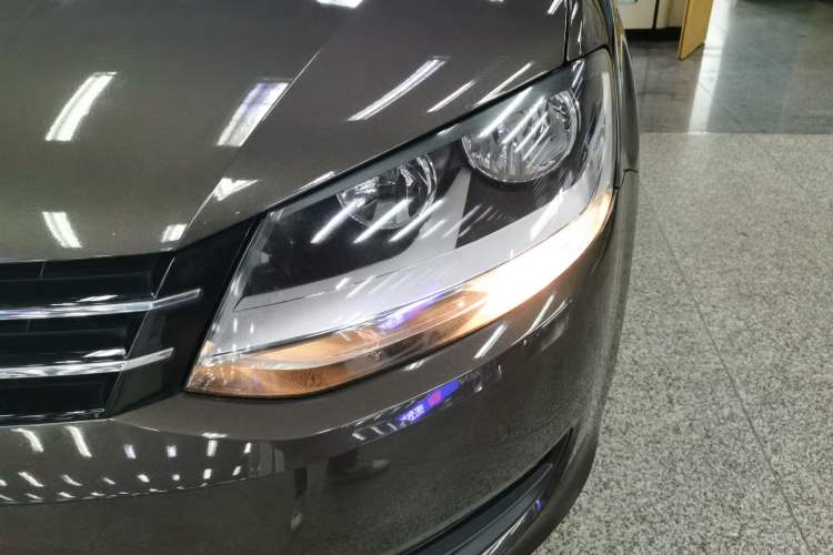 Used Volkswagen Sharan 2016 380TSI Comfort Edition 7-Seater Left Front Headlight