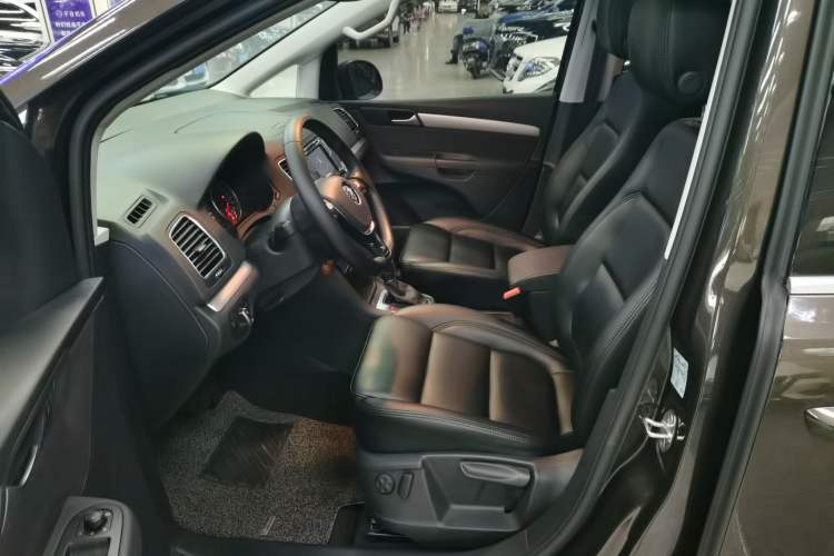 Used Volkswagen Sharan 2016 380TSI Comfort Edition 7-Seater Left Front Seat