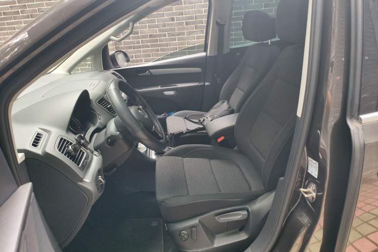 Used Volkswagen Sharan 2016 280TSI Enjoyment Model 7-Seater Left Front Seat