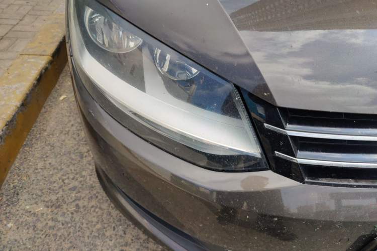 Used Volkswagen Sharan 2016 380TSI Comfort Edition 7-Seater Right Front Headlight