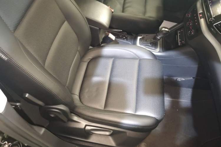 Used Volkswagen Sharan 2016 380TSI Comfort Edition 7-Seater Right Front Seat