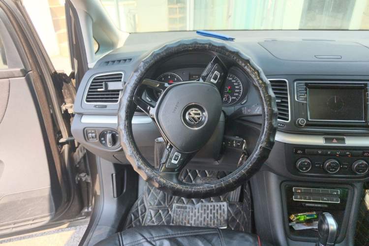 Used Volkswagen Sharan 2016 380TSI Comfort Edition 7-Seater Steering Wheel