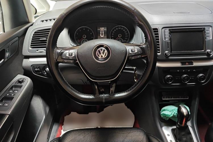 Used Volkswagen Sharan 2016 280TSI Enjoyment Model 7-Seater Steering Wheel