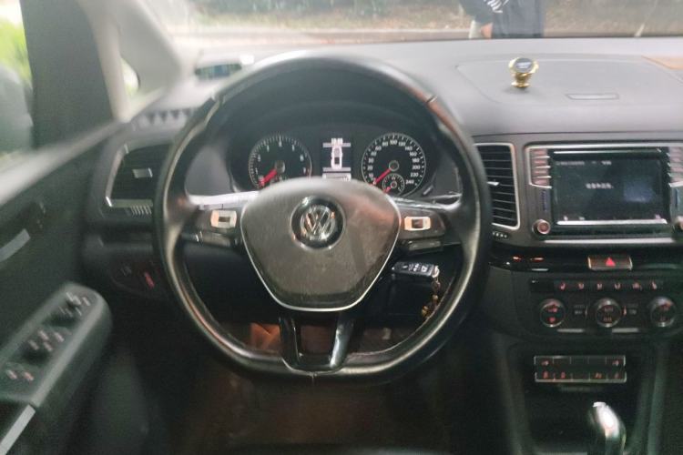 Used Volkswagen Sharan 2016 380TSI Luxury 7-Seater Steering Wheel