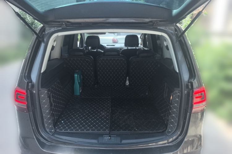 Used Volkswagen Sharan 2016 380TSI Comfort Edition 7-Seater Trunk