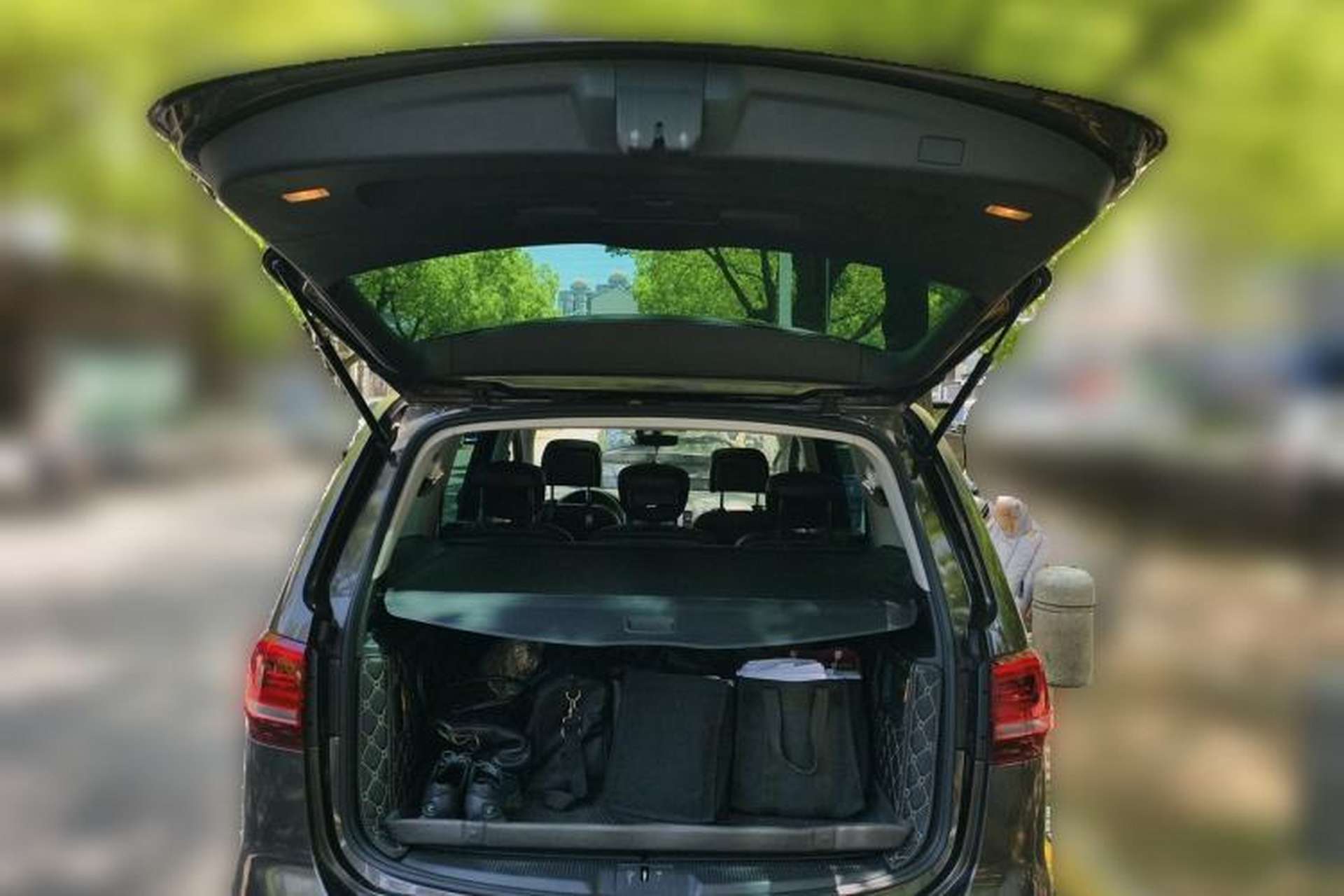 Used Volkswagen Sharan 2016 380TSI Comfort Edition 7-Seater Trunk