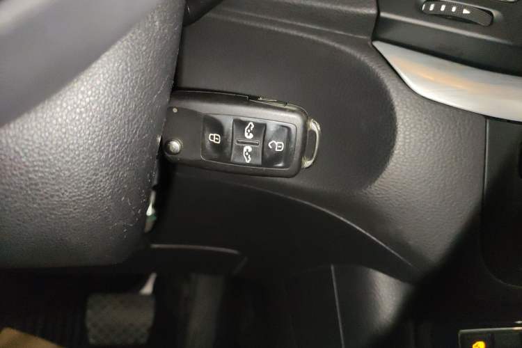 Used Volkswagen Sharan 2016 380TSI Comfort Edition 7-Seater Vehicle Key
