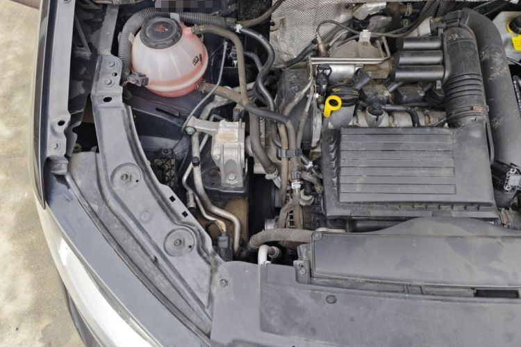 Used Volkswagen Sharan 2016 280TSI Enjoyment Model 7-Seater Engine Bay Right