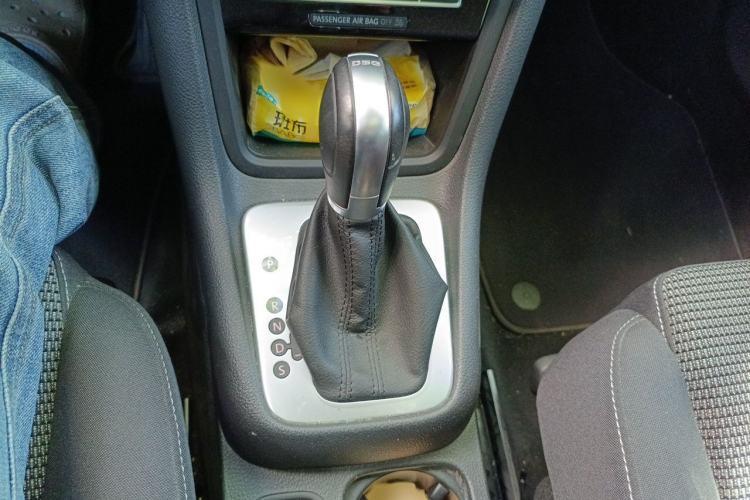 Used Volkswagen Sharan 2016 380TSI Comfort Edition 7-Seater Gear Lever
