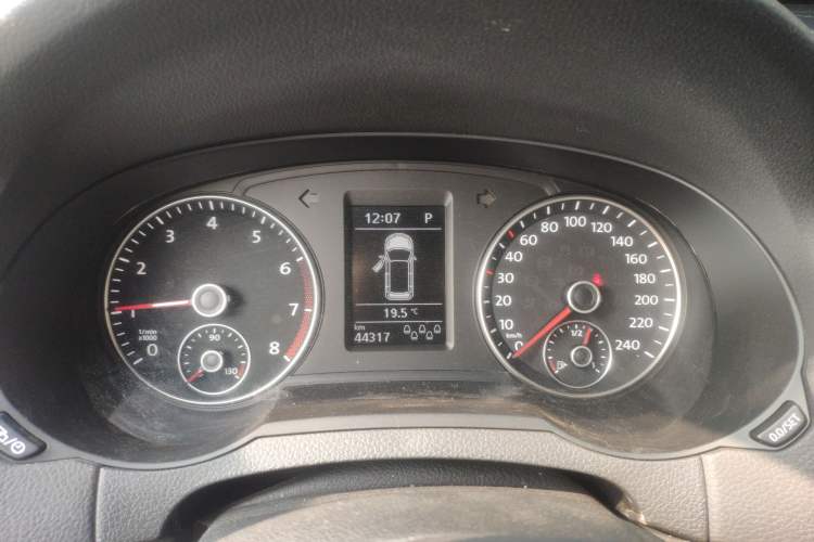 Used Volkswagen Sharan 2016 380TSI Comfort Edition 7-Seater Instrument Cluster