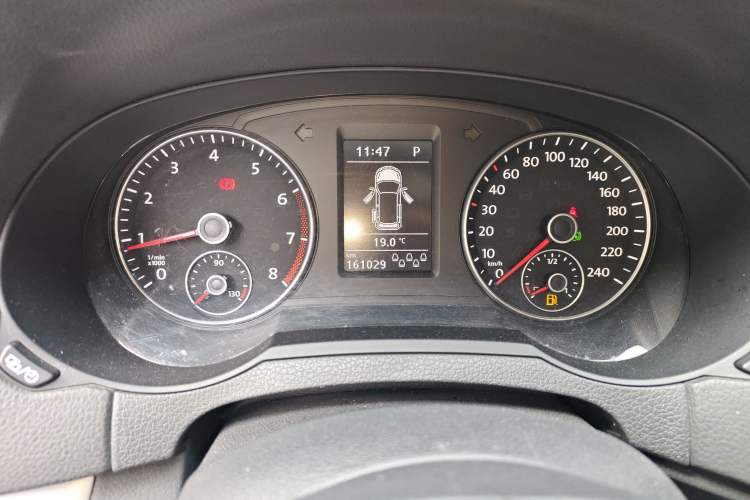 Used Volkswagen Sharan 2016 280TSI Enjoyment Model 7-Seater Instrument Cluster