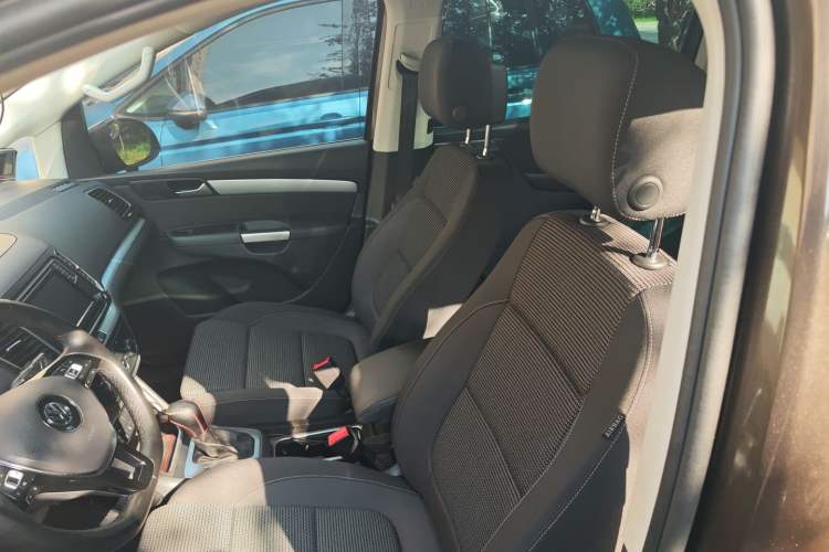 Used Volkswagen Sharan 2016 380TSI Comfort Edition 7-Seater Interior 2