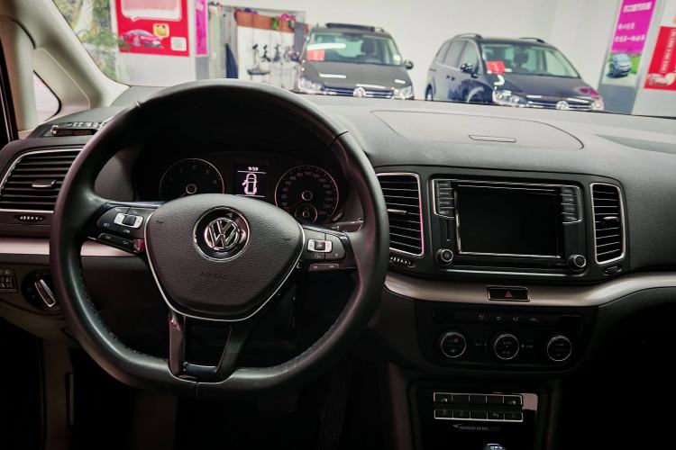 Used Volkswagen Sharan 2016 380TSI Comfort Edition 7-Seater Interior 2