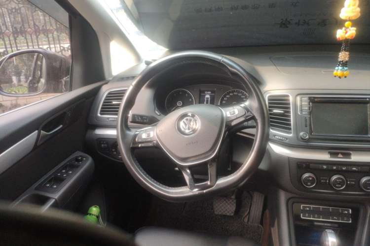 Used Volkswagen Sharan 2016 380TSI Comfort Edition 7-Seater Steering Wheel