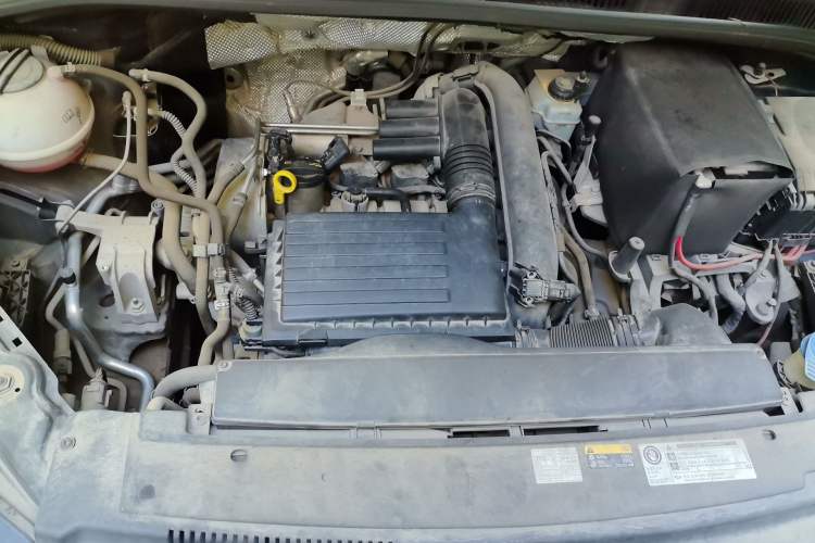 Used Volkswagen Sharan 2016 280TSI Enjoyment Model 7-Seater Engine Bay