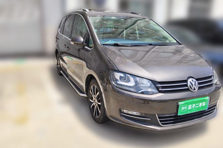 Used Volkswagen Sharan 2016 380TSI Luxury 7-Seater Front Right 45 Deg