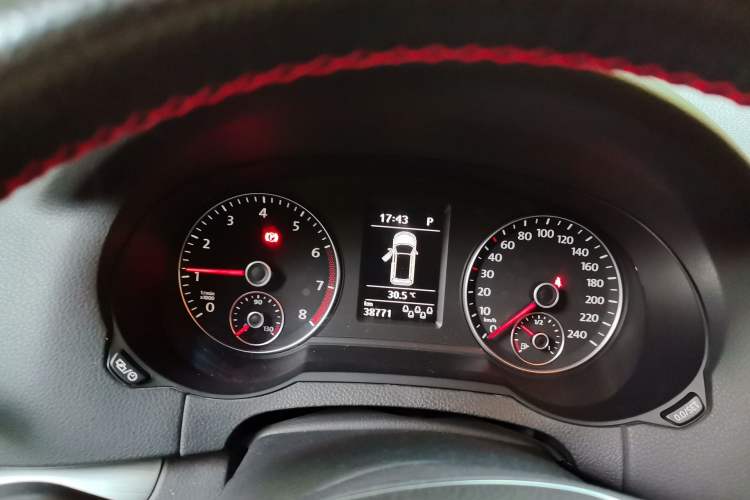 Used Volkswagen Sharan 2016 280TSI Enjoyment Model 7-Seater Instrument Cluster