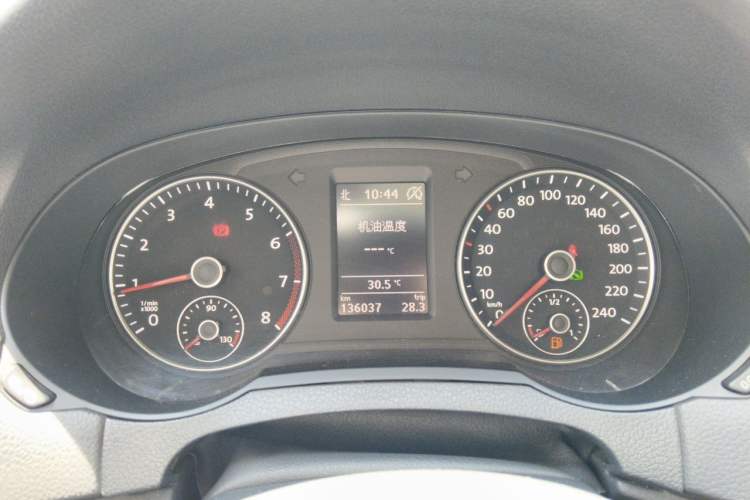 Used Volkswagen Sharan 2016 380TSI Luxury 7-Seater Instrument Cluster