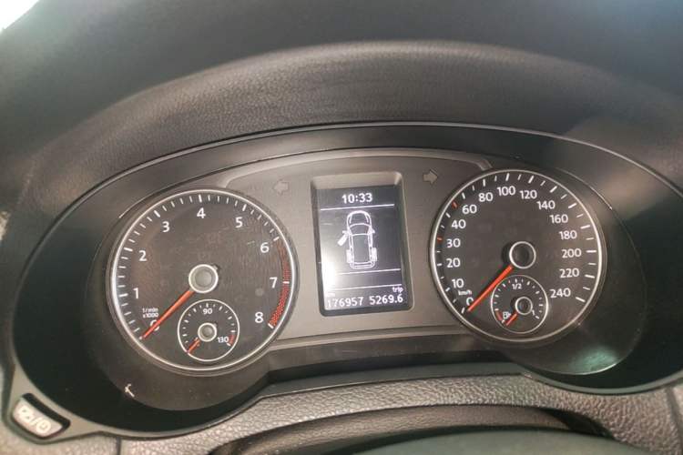 Used Volkswagen Sharan 2016 380TSI Comfort Edition 7-Seater Instrument Cluster