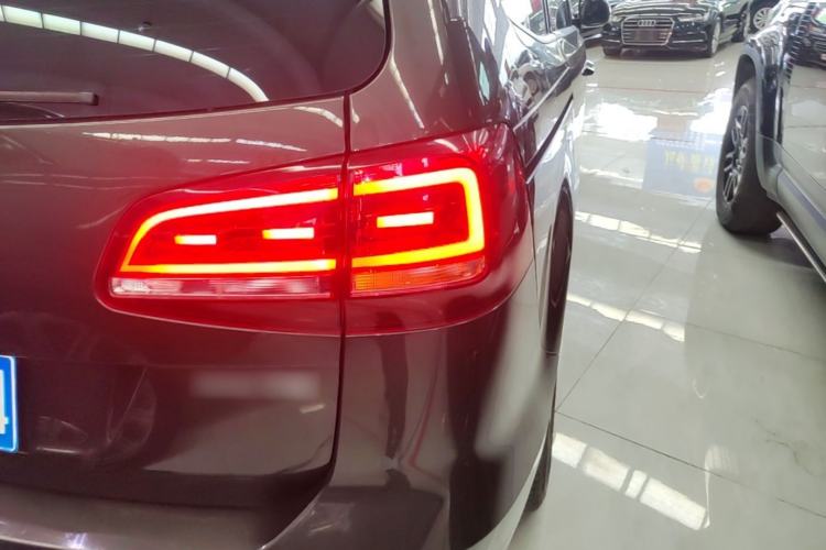 Used Volkswagen Sharan 2016 380TSI Comfort Edition 7-Seater Right Rear Taillight