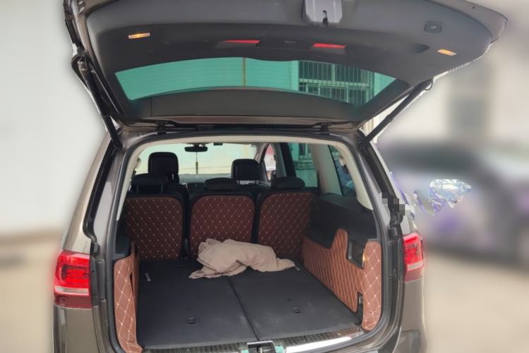 Used Volkswagen Sharan 2016 380TSI Luxury 7-Seater Trunk