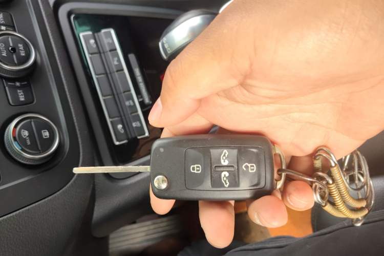 Used Volkswagen Sharan 2016 380TSI Luxury 7-Seater Vehicle Key