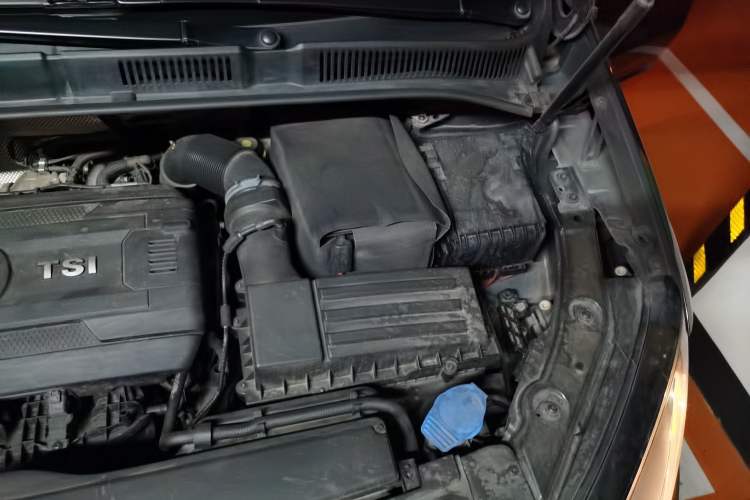 Used Volkswagen Sharan 2016 380TSI Comfort Edition 7-Seater Engine Bay Left