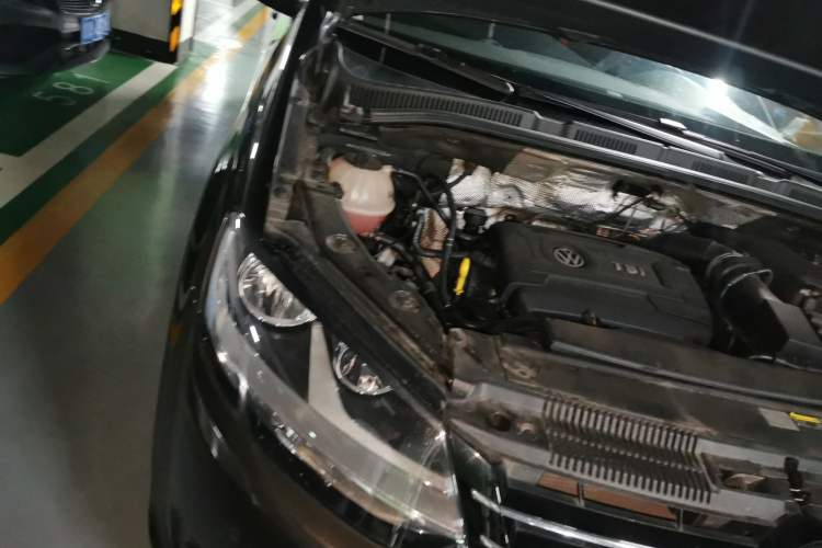 Used Volkswagen Sharan 2016 380TSI Comfort Edition 7-Seater Engine Bay Right