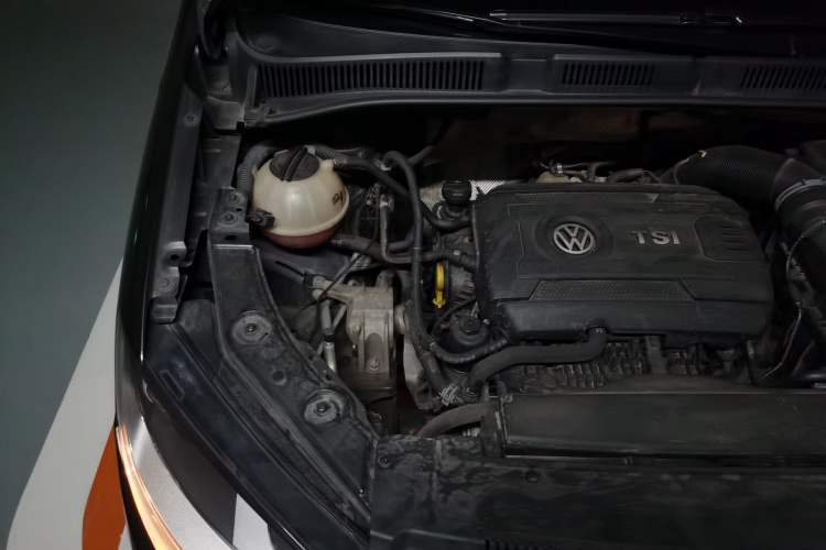Used Volkswagen Sharan 2016 380TSI Comfort Edition 7-Seater Engine Bay Right