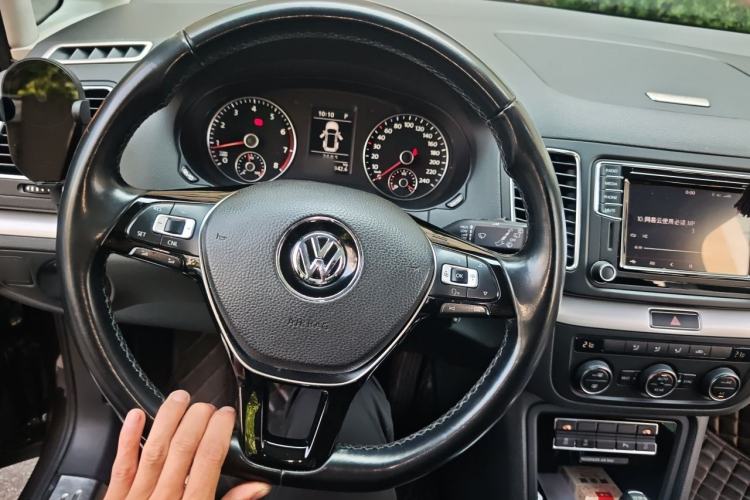 Used Volkswagen Sharan 2016 380TSI Comfort Edition 7-Seater Steering Wheel