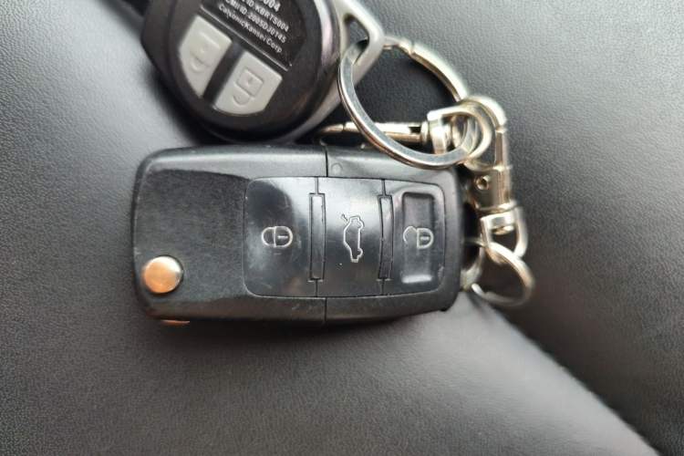 Used Volkswagen Sharan 2016 380TSI Warm-Hearted Red Limited Edition Vehicle Key