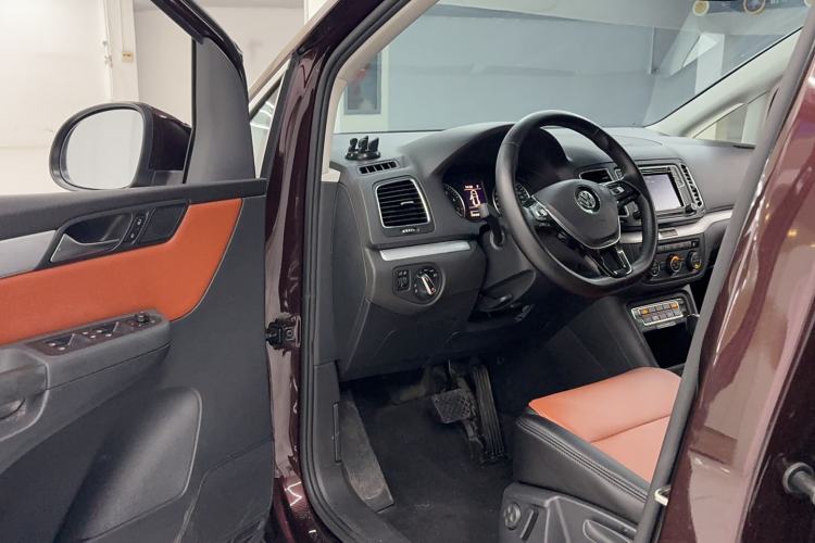 Used Volkswagen Sharan 2016 380TSI Comfort Edition 7-Seater Driver Seat