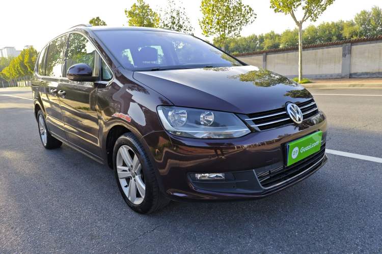 Used Volkswagen Sharan 2016 380TSI Warm-Hearted Red Limited Edition Exterior 2