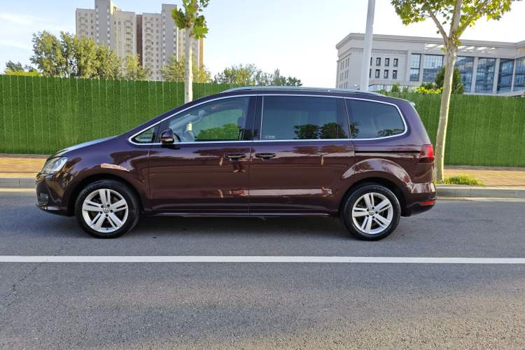 Used Volkswagen Sharan 2016 380TSI Warm-Hearted Red Limited Edition Exterior 3
