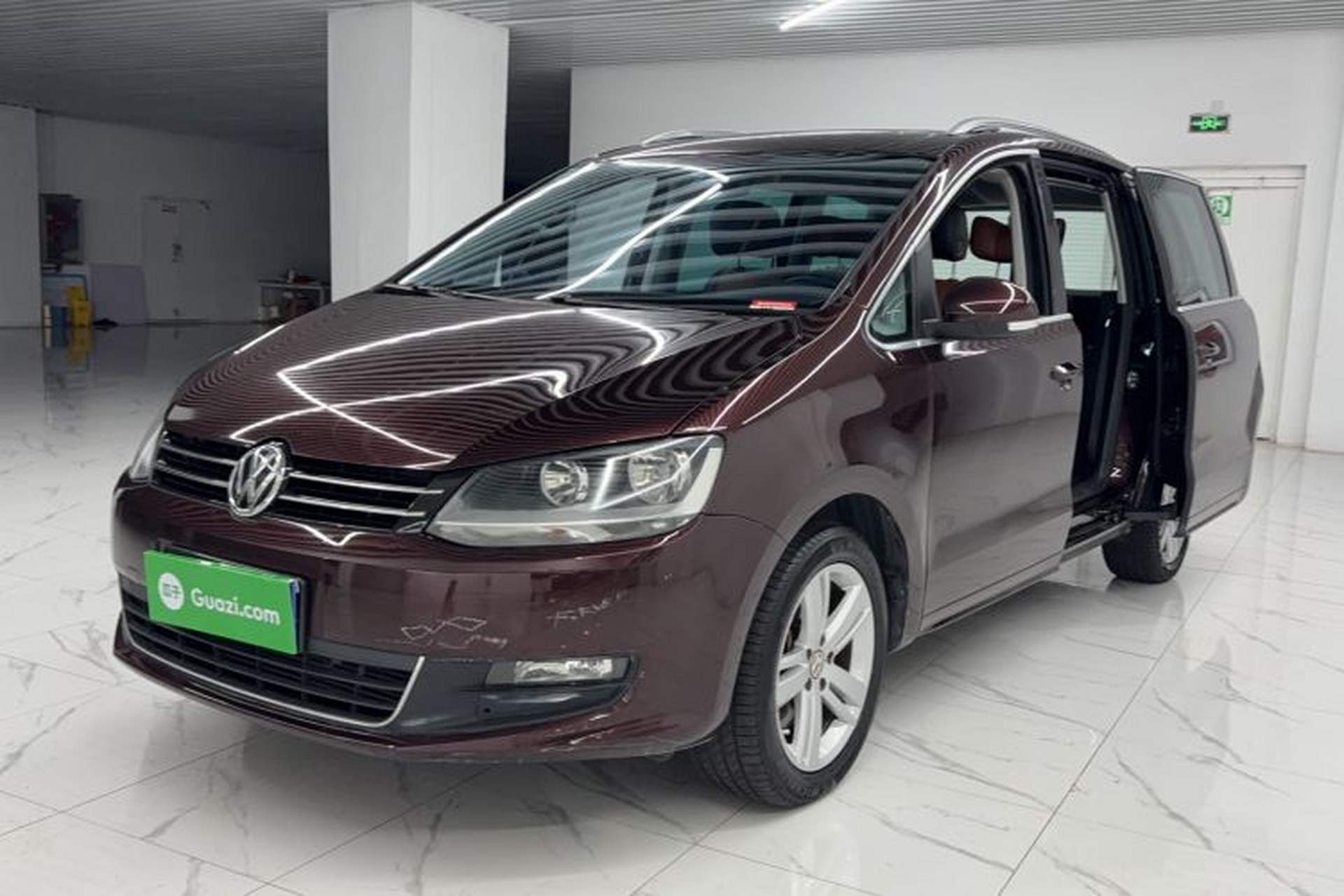Used Volkswagen Sharan 2016 380TSI Comfort Edition 7-Seater Front Left 45 Deg