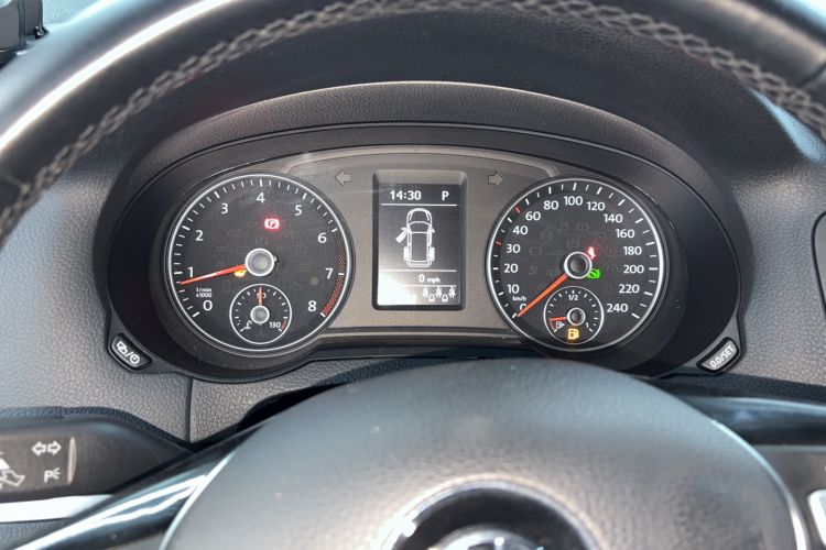 Used Volkswagen Sharan 2016 380TSI Comfort Edition 7-Seater Instrument Cluster