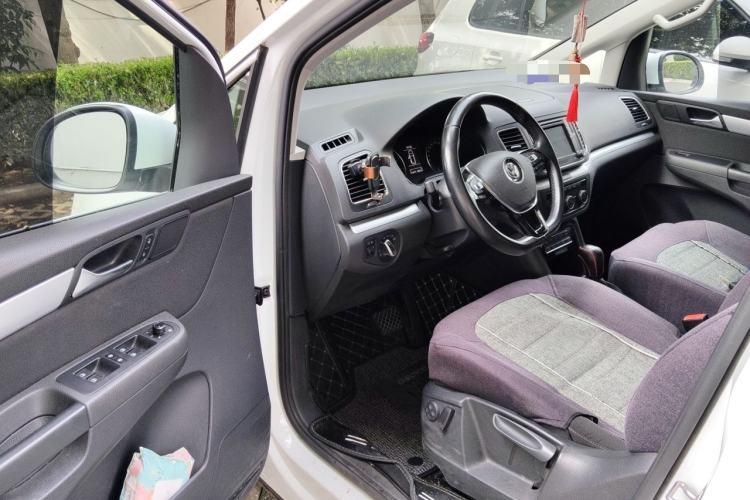 Used Volkswagen Sharan 2016 380TSI Comfort Edition 7-Seater Driver Seat