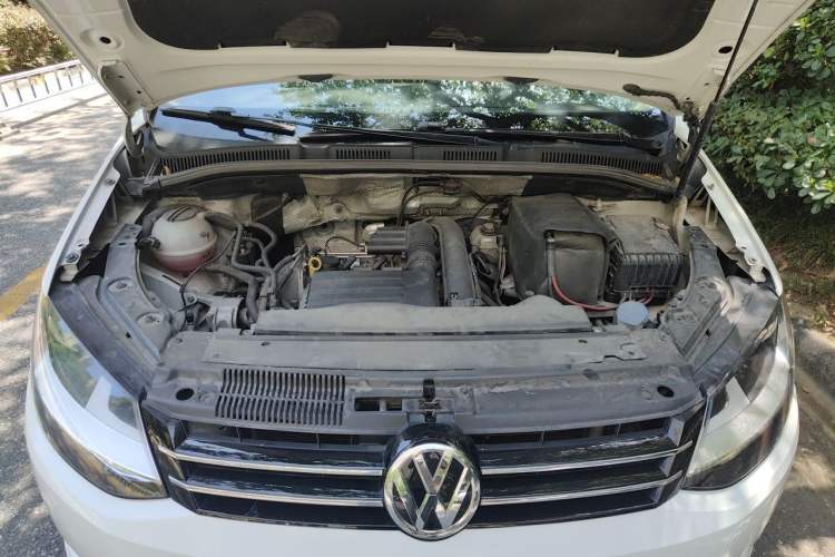 Used Volkswagen Sharan 2016 280TSI Enjoyment Model 7-Seater Engine Bay