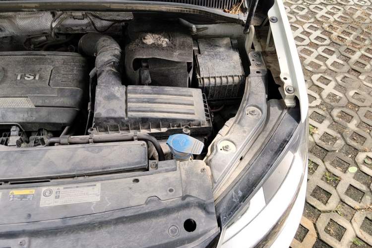 Used Volkswagen Sharan 2016 380TSI Comfort Edition 7-Seater Engine Bay Left