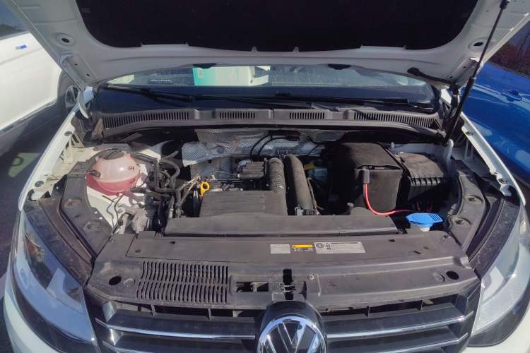 Used Volkswagen Sharan 2016 280TSI Enjoyment Model 7-Seater Engine Bay