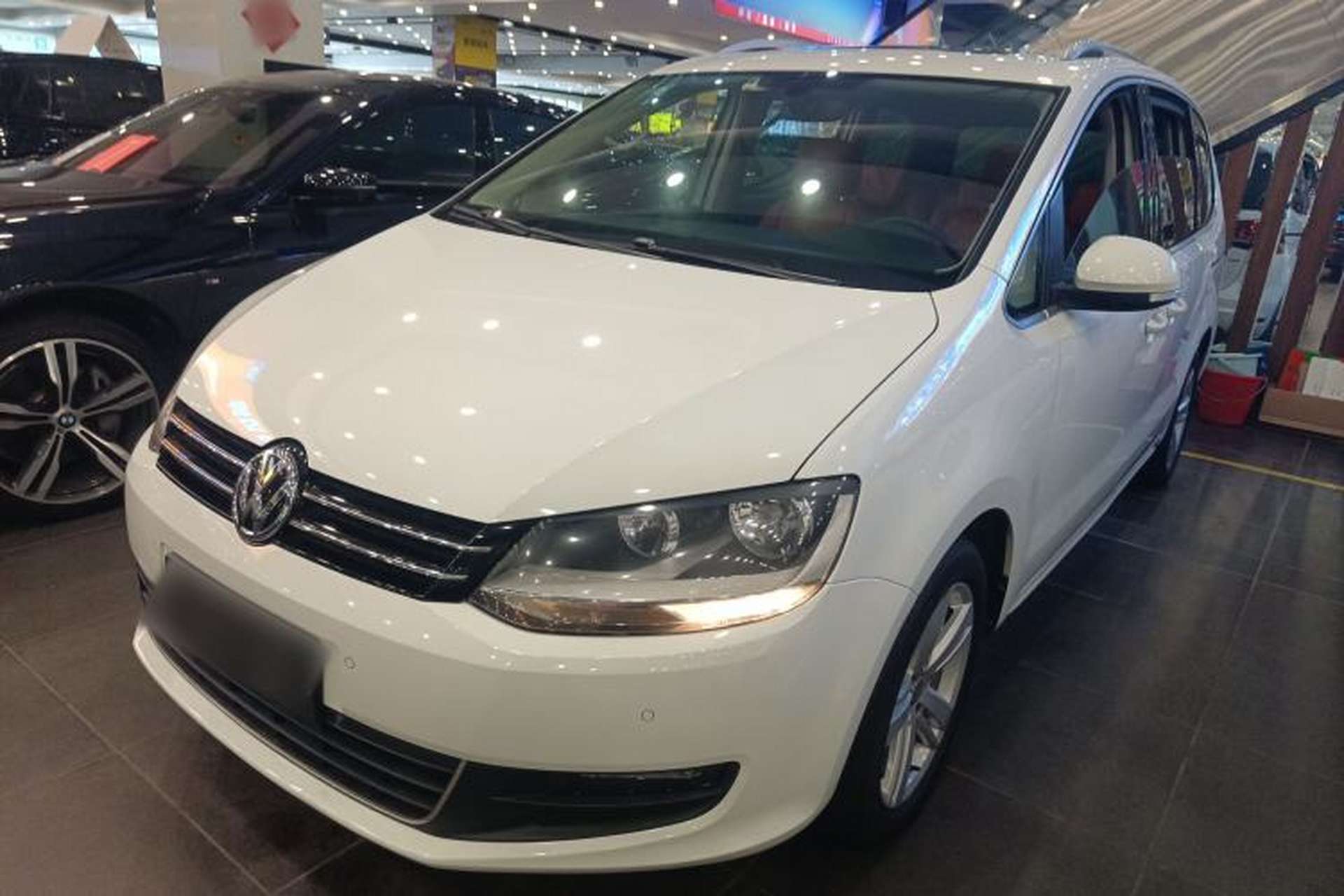 Used Volkswagen Sharan 2016 380TSI Comfort Edition 7-Seater Front Left 45 Deg
